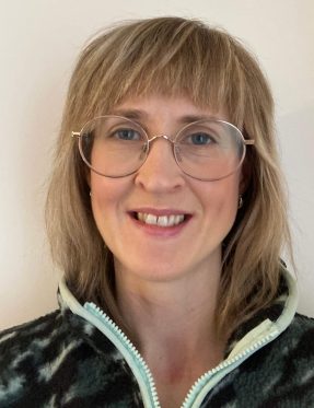 Susan, a qualified integrative counsellor based in Belfast, offering online therapy across the UK and Ireland.